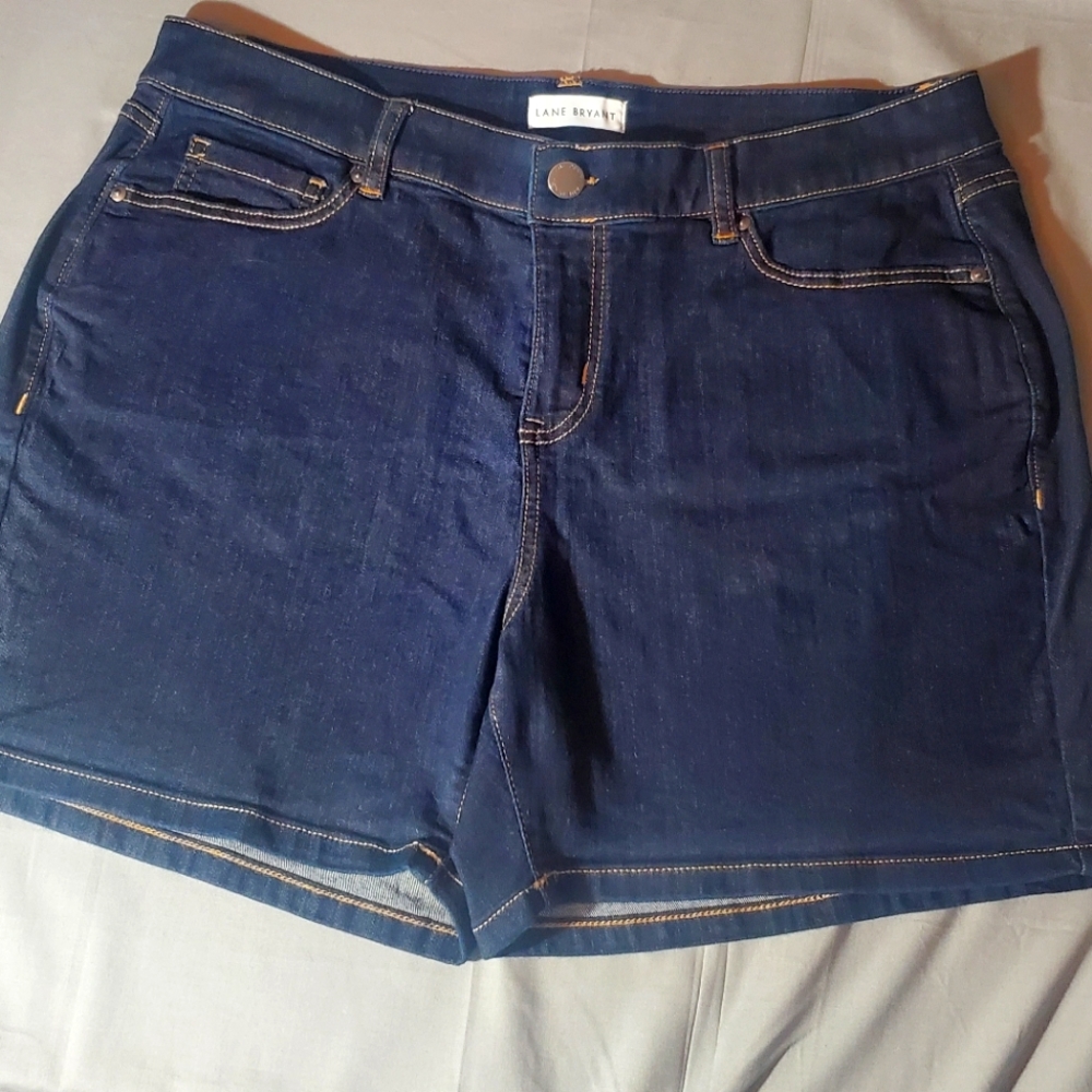 Ladies Denim Mid-Rise Girlfriend Shorts (NEW)